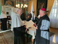 Fotoalbum 25. október  - Svätý Otec udelil ocenenie Pro Ecclesia et Pontifice rehoľníkom pôsobiacim v Nitrianskej diecéze